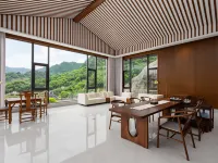 泊廷鹽碘溫泉酒店 Hotels in Yanjin
