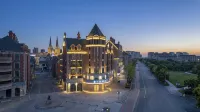 HanTing Hotel (Wuhu Fantawild Theme Park Roland Town)