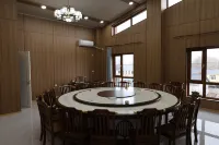 DEEP WOODS ART RETREAT - breakfast