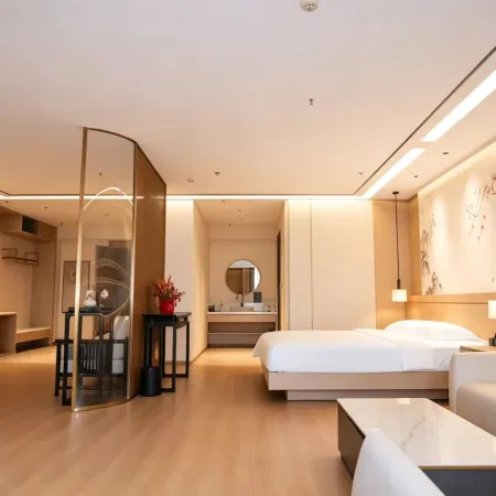 Lanyun Yixian Holiday Spa Hotel (Jinzhou Yixian Station Branch)