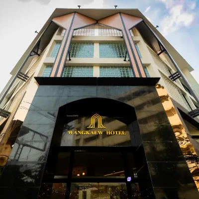 Wangkaew Hotel, Phitsanulok ジャノクロン学校周辺のホテル