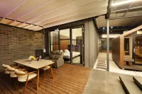 โรงแรม บราวน์ ดอท ดงทัน - พร้อมอาหารเช้า