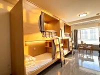 Shiyi Hostel (West Railway Station Subway Station) - homestay