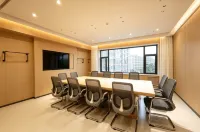 Jiayin Yiyun Hotel (Riverside Square)