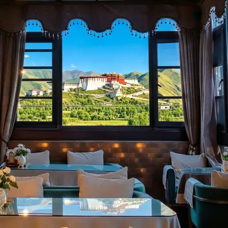 Lobbum Tsang Boutique Hotel
