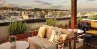Zeus Wyndham Grand Athens - พร้อมอาหารเช้า