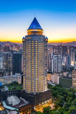 Ji Hotel （Guiyang Jiaxiu Tower） - 4 ดาว