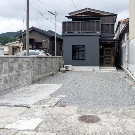 Spacious modern Japanese home, 3 min to JR Nikko
