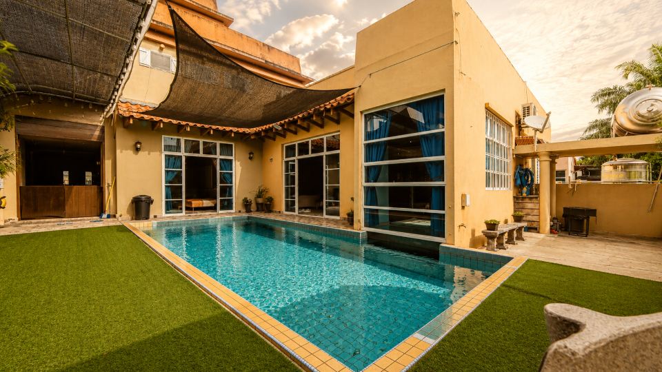 Batu Pahat Santalia Villa 4BR 12pax Private Pool