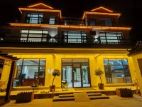 Yinhuali Homestay - parking