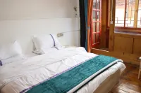 香格里拉煙雨陽光客棧