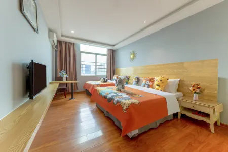 Jiangcheng Hotel (Shenzhen China South City Pinghu High-speed Railway Station)