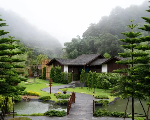 Onsen at Moncham Hotels in der Nähe von Mae-Sa-Wasserfall