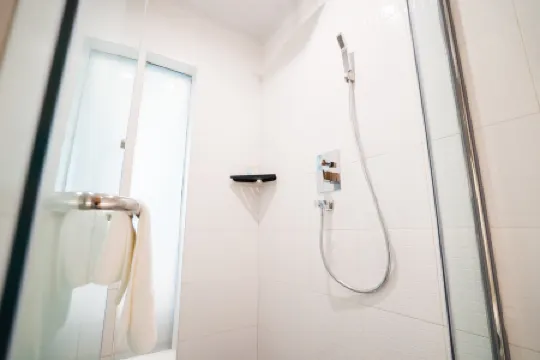 인주오 웬두 호텔 (웨이하이 원덩 쿤위 로드 바이다 플라자)