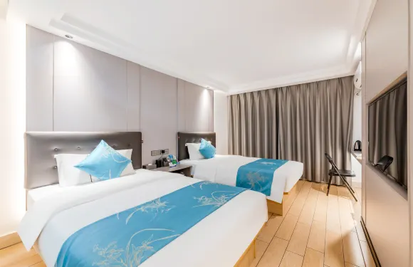 藝龍瑞雲酒店（天等縣教育局店）