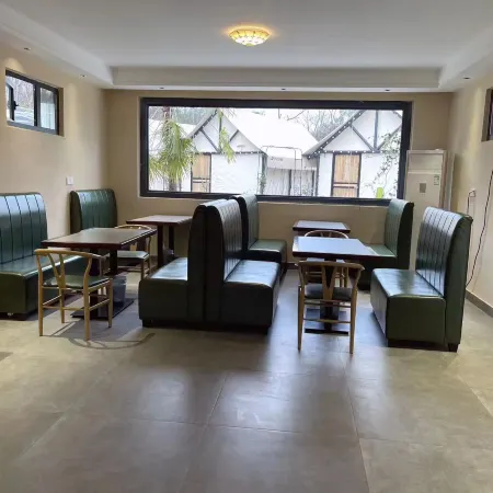 Yangxin Xiandao Lake Lihu Maple Moon Homestay
