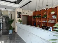 Mangkang Rumei Jiangshang Yueyan Hotel