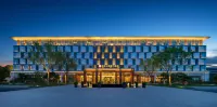 Beijing Beitou Taihu Performing Arts Hotel Отели рядом с достопримечательностью «Дун Ши Парк»