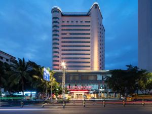 Haikou Xiangjiang International Hot Spring Hotel (Riyue Square Duty Free Shop)