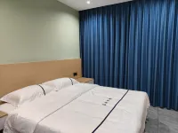 Shell Hotel (Quannan County Zhanqian Road)