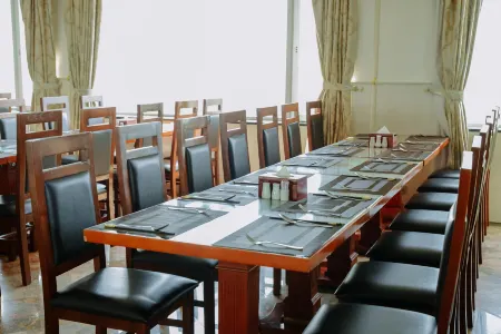 A25 Luxury Hotel