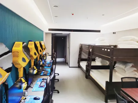 Flower Saibo E-sports Hotel Отели рядом с достопримечательностью «Biancheng Park»