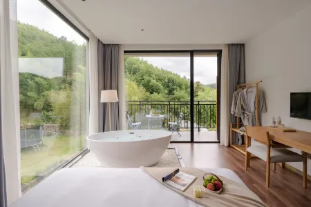 Moganshan Hexi Guesthouse Отели рядом с достопримечательностью «History and Culture Gallery of Moganshan»