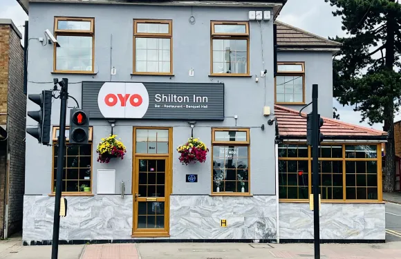 OYO萊斯特希爾頓旅館