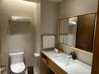 JI Hotel (Shanghai Jiading Xincheng Yuanxianghu Hotel) Hotels in Shanghai