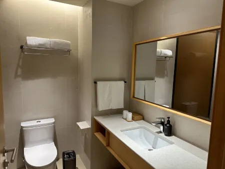 全季飯店（上海嘉定新城遠香湖飯店）