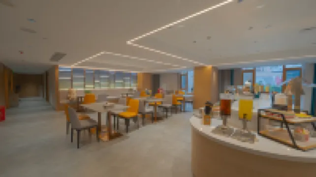 Fuyang Jia Centennium Hotel (Detailong Road)