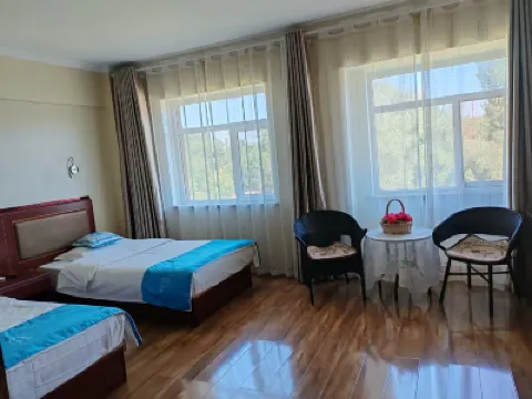 塔城友緣商務賓館 鄰近塔城市烈士陵園的酒店