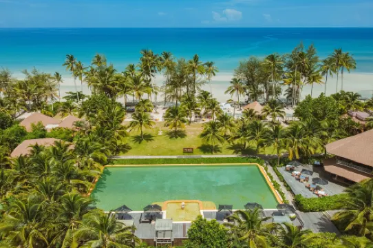 High Season Pool Villa & Spa