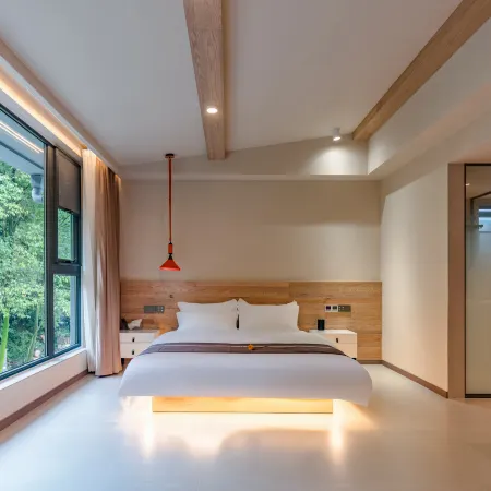 Lao jun shan Luozhu Tianji Homestay (Laojunshan Zhongling Cableway Branch)