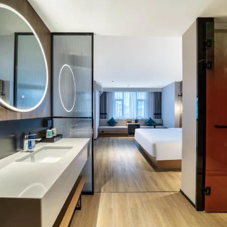Ni Hao Hotel (Hengdian Film City Pedestrian Street) Hotels in Dongyang