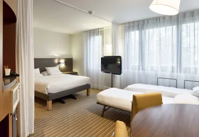 B&B Hotel Vélizy Est