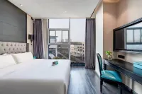 Licheng Hotel(Luzhou High Speed Railway Station Store)