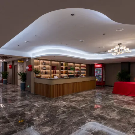 Lianjiang Versailles International Hotel