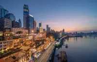 NASA Yunduan High-altitude Riverview Hotel (Chongqing Jiefangbei Pedestrian Street) - غرفة مطلة على الجبل