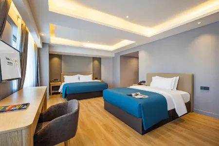 The Mixc Kunming Sim Hotel (Tuodong Sports Stadium)