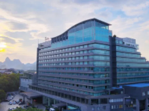 Lijiang Waterfall Hotel Hotels in Guilin