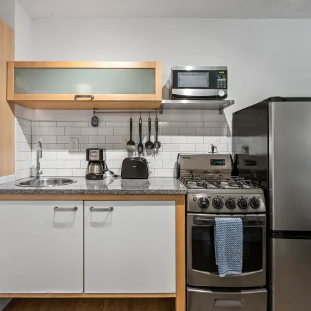 Studios On 25th by BCA Furnished Apartments Отели рядом с достопримечательностью «Станция Атлантик»