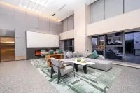 Country Inn & Suites by Radisson(Wuhan High speed Railway Station Happy Valley Branch)
