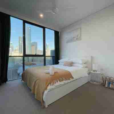 Lovely 2 Beds Apt with City View at South Brisbane Rooms