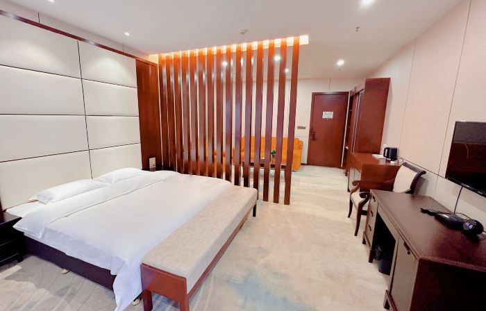 Huayuan Hotel