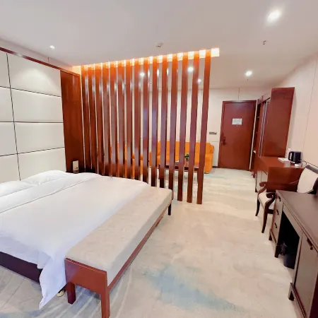 Huayuan Hotel