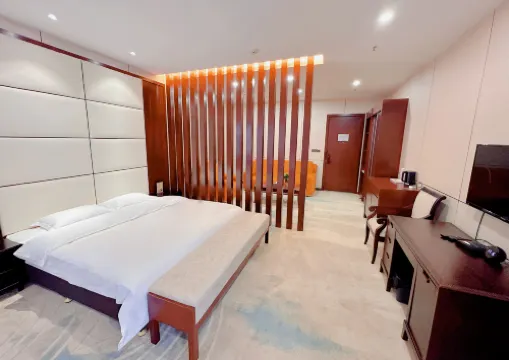 Huayuan Hotel