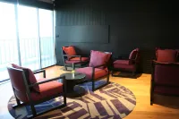 Amaranth Suvarnabhumi Hotel - Free Suvarnabhumi Airport Shuttle - bar