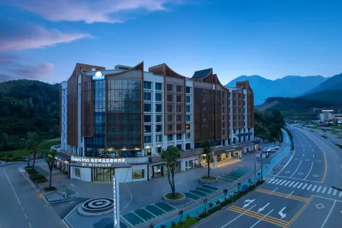 Days Inn Select by Wyndham Wugongshan (Visitor Center Branch) Hotels in Luxi