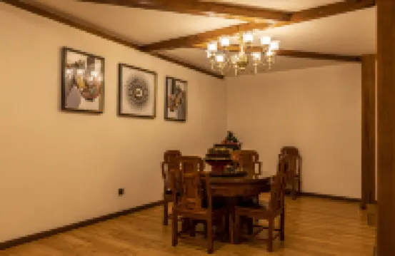 Shangri-La · Jiantang Renjia | Four-style courtyard designer Meisu (Dukezong Ancient City Store)